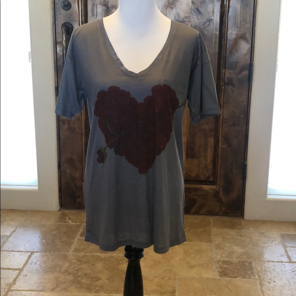 Cute tee top